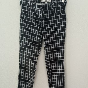 Skinny legged pants